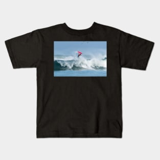 Bodyboarder in action Kids T-Shirt